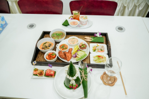 มรภ.เทพสตรี ร่วมประชุมหารือกับ ผวจ.ลพบุรี เตรียมความพร้อมการจัดโต๊ะเสวย และออกแบบรายการอาหาร รับเสด็จ สมเด็จพระกนิษฐาธิราชเจ้า กรมสมเด็จพระเทพรัตนราชสุดาฯ สยามบรมราชกุมารี