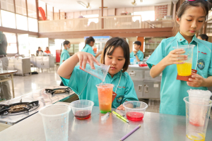 คณะวิทยาศาสตร์ฯ จับมือ โรงเรียนบรรจงรัตน์ จัดค่าย SMEP 2/2568 เสริมทักษะกระบวนการทางวิทยาศาสตร์ผ่านการเรียนรู้เชิงปฏิบัติการ