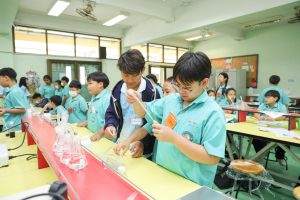 คณะวิทยาศาสตร์ฯ จับมือ โรงเรียนบรรจงรัตน์ จัดค่าย SMEP 2/2568 เสริมทักษะกระบวนการทางวิทยาศาสตร์ผ่านการเรียนรู้เชิงปฏิบัติการ