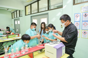 คณะวิทยาศาสตร์ฯ จับมือ โรงเรียนบรรจงรัตน์ จัดค่าย SMEP 2/2568 เสริมทักษะกระบวนการทางวิทยาศาสตร์ผ่านการเรียนรู้เชิงปฏิบัติการ