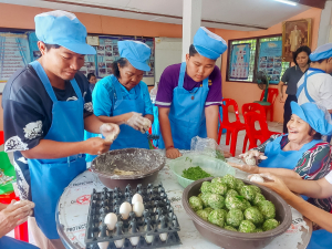 ศูนย์ส่งเสริมการจัดการศึกษาตามพระบรมราโชบาย น้อมนำศาสตร์พระราชาลงพื้นที่สิงห์บุรี จัดอบรมไข่เค็มใบเตยดินสอพอง เสริมสร้างอาชีพและเศรษฐกิจฐานรากอย่างยั่งยืน