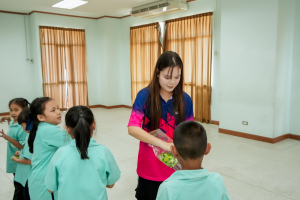 ศูนย์ภาษา จัดโครงการค่ายพัฒนาทักษะภาษาอังกฤษ เสริมสร้างสมรรถนะการสื่อสารแก่เยาวชนโรงเรียนอนุบาลเทศบาลตำบลเขาพระงาม
