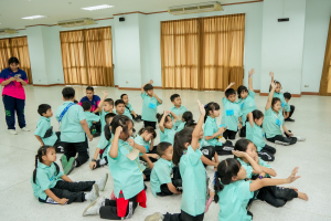 ศูนย์ภาษา จัดโครงการค่ายพัฒนาทักษะภาษาอังกฤษ เสริมสร้างสมรรถนะการสื่อสารแก่เยาวชนโรงเรียนอนุบาลเทศบาลตำบลเขาพระงาม