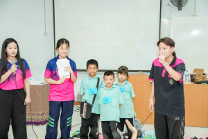 ศูนย์ภาษา จัดโครงการค่ายพัฒนาทักษะภาษาอังกฤษ เสริมสร้างสมรรถนะการสื่อสารแก่เยาวชนโรงเรียนอนุบาลเทศบาลตำบลเขาพระงาม