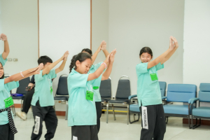 ศูนย์ภาษา จัดโครงการค่ายพัฒนาทักษะภาษาอังกฤษ เสริมสร้างสมรรถนะการสื่อสารแก่เยาวชนโรงเรียนอนุบาลเทศบาลตำบลเขาพระงาม