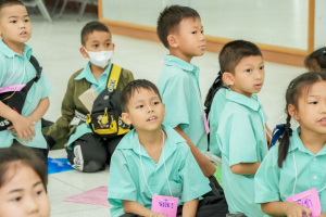 ศูนย์ภาษา จัดโครงการค่ายพัฒนาทักษะภาษาอังกฤษ เสริมสร้างสมรรถนะการสื่อสารแก่เยาวชนโรงเรียนอนุบาลเทศบาลตำบลเขาพระงาม