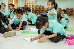 ศูนย์ภาษา จัดโครงการค่ายพัฒนาทักษะภาษาอังกฤษ เสริมสร้างสมรรถนะการสื่อสารแก่เยาวชนโรงเรียนอนุบาลเทศบาลตำบลเขาพระงาม