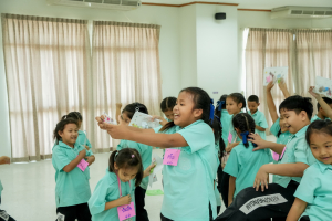 ศูนย์ภาษา จัดโครงการค่ายพัฒนาทักษะภาษาอังกฤษ เสริมสร้างสมรรถนะการสื่อสารแก่เยาวชนโรงเรียนอนุบาลเทศบาลตำบลเขาพระงาม