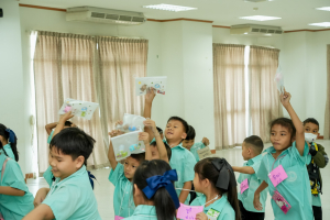 ศูนย์ภาษา จัดโครงการค่ายพัฒนาทักษะภาษาอังกฤษ เสริมสร้างสมรรถนะการสื่อสารแก่เยาวชนโรงเรียนอนุบาลเทศบาลตำบลเขาพระงาม