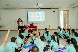 ศูนย์ภาษา จัดโครงการค่ายพัฒนาทักษะภาษาอังกฤษ เสริมสร้างสมรรถนะการสื่อสารแก่เยาวชนโรงเรียนอนุบาลเทศบาลตำบลเขาพระงาม