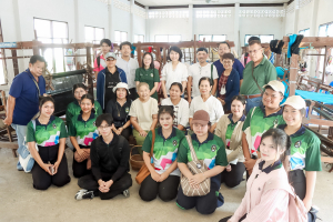 คณะมนุษยศาสตร์ฯ รุกกระตุ้นเศรษฐกิจสร้างสรรค์ จัดอบรมพัฒนาทักษะ นักเล่าเรื่องและนักออกแบบหัตถศิลป์ริมน้ำ ณ ตลาดต้าน้ำโบราณบ้านต้นตาล