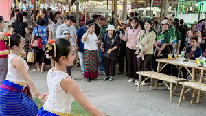 คณะมนุษยศาสตร์ฯ รุกกระตุ้นเศรษฐกิจสร้างสรรค์ จัดอบรมพัฒนาทักษะ นักเล่าเรื่องและนักออกแบบหัตถศิลป์ริมน้ำ ณ ตลาดต้าน้ำโบราณบ้านต้นตาล
