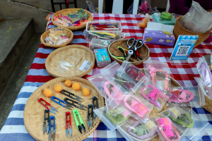 คณะมนุษยศาสตร์ฯ รุกกระตุ้นเศรษฐกิจสร้างสรรค์ จัดอบรมพัฒนาทักษะ นักเล่าเรื่องและนักออกแบบหัตถศิลป์ริมน้ำ ณ ตลาดต้าน้ำโบราณบ้านต้นตาล