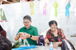 คณะมนุษยศาสตร์ฯ รุกกระตุ้นเศรษฐกิจสร้างสรรค์ จัดอบรมพัฒนาทักษะ นักเล่าเรื่องและนักออกแบบหัตถศิลป์ริมน้ำ ณ ตลาดต้าน้ำโบราณบ้านต้นตาล