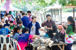 คณะมนุษยศาสตร์ฯ รุกกระตุ้นเศรษฐกิจสร้างสรรค์ จัดอบรมพัฒนาทักษะ นักเล่าเรื่องและนักออกแบบหัตถศิลป์ริมน้ำ ณ ตลาดต้าน้ำโบราณบ้านต้นตาล