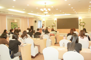 รร.สาธิต มรภ.เทพสตรี ยกระดับทักษะดิจิทัล จัดอบรม การประยุกต์ใช้ AI เพื่อพัฒนาการจัดการเรียนรู้ มุ่งเพิ่มประสิทธิภาพบุคลากร