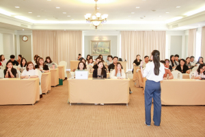 รร.สาธิต มรภ.เทพสตรี ยกระดับทักษะดิจิทัล จัดอบรม การประยุกต์ใช้ AI เพื่อพัฒนาการจัดการเรียนรู้ มุ่งเพิ่มประสิทธิภาพบุคลากร