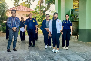 ผวจ.สิงห์บุรี ลงพื้นที่ ศูนย์ส่งเสริมการจัดการศึกษาตามพระบรมราโชบาย มรภ.เทพสตรี ชูโมเดลเรียนรู้จริง บูรณาการการศึกษา-ชุมชน สู่การพัฒนาที่ยั่งยืน