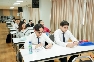 คณะเทคโนโลยีสารสนเทศ ติวเข้มสมรรถนะภาษาอังกฤษนักศึกษาปี 4 มุ่งยกระดับทักษะตามมาตรฐาน CEFR เพิ่มโอกาสสู่ตลาดงานสากล