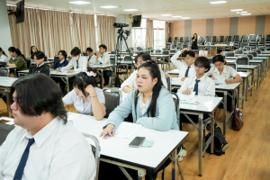 คณะเทคโนโลยีสารสนเทศ ติวเข้มสมรรถนะภาษาอังกฤษนักศึกษาปี 4 มุ่งยกระดับทักษะตามมาตรฐาน CEFR เพิ่มโอกาสสู่ตลาดงานสากล