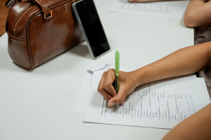 คณะเทคโนโลยีสารสนเทศ ติวเข้มสมรรถนะภาษาอังกฤษนักศึกษาปี 4 มุ่งยกระดับทักษะตามมาตรฐาน CEFR เพิ่มโอกาสสู่ตลาดงานสากล