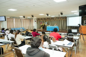 คณะเทคโนโลยีสารสนเทศ ติวเข้มสมรรถนะภาษาอังกฤษนักศึกษาปี 4 มุ่งยกระดับทักษะตามมาตรฐาน CEFR เพิ่มโอกาสสู่ตลาดงานสากล