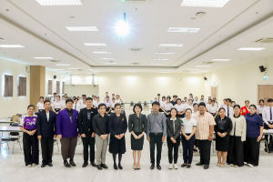 สาขาวิชาภาษาไทย คณะมนุษยศาสตร์ฯ ผนึกกำลังภาคีเครือข่าย จัดอบรมประชันกลอนสด วรรณศิลป์เทพสตรี มุ่งสืบสานและพัฒนานวัตกรรมการประพันธ์