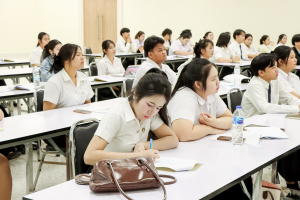 สาขาวิชาภาษาไทย คณะมนุษยศาสตร์ฯ ผนึกกำลังภาคีเครือข่าย จัดอบรมประชันกลอนสด วรรณศิลป์เทพสตรี มุ่งสืบสานและพัฒนานวัตกรรมการประพันธ์