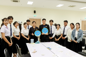 สาขาวิชาภาษาไทย คณะมนุษยศาสตร์ฯ ผนึกกำลังภาคีเครือข่าย จัดอบรมประชันกลอนสด วรรณศิลป์เทพสตรี มุ่งสืบสานและพัฒนานวัตกรรมการประพันธ์