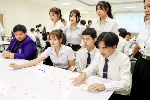 สาขาวิชาภาษาไทย คณะมนุษยศาสตร์ฯ ผนึกกำลังภาคีเครือข่าย จัดอบรมประชันกลอนสด วรรณศิลป์เทพสตรี มุ่งสืบสานและพัฒนานวัตกรรมการประพันธ์