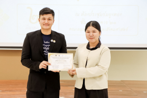 สาขาวิชาภาษาไทย คณะมนุษยศาสตร์ฯ ผนึกกำลังภาคีเครือข่าย จัดอบรมประชันกลอนสด วรรณศิลป์เทพสตรี มุ่งสืบสานและพัฒนานวัตกรรมการประพันธ์