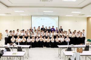 สาขาวิชาภาษาไทย คณะมนุษยศาสตร์ฯ ผนึกกำลังภาคีเครือข่าย จัดอบรมประชันกลอนสด วรรณศิลป์เทพสตรี มุ่งสืบสานและพัฒนานวัตกรรมการประพันธ์