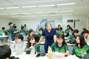 คณะเทคโนโลยีสารสนเทศ จัดโครงการพัฒนาทักษะภาษาอังกฤษ พูดให้ปัง ฟังให้เป็น เตรียมความพร้อมนักศึกษาสู่ยุคดิจิทัล