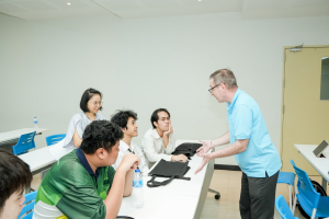 คณะเทคโนโลยีสารสนเทศ จัดโครงการพัฒนาทักษะภาษาอังกฤษ พูดให้ปัง ฟังให้เป็น เตรียมความพร้อมนักศึกษาสู่ยุคดิจิทัล