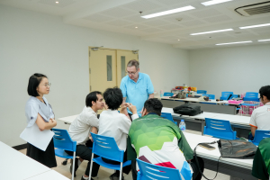 คณะเทคโนโลยีสารสนเทศ จัดโครงการพัฒนาทักษะภาษาอังกฤษ พูดให้ปัง ฟังให้เป็น เตรียมความพร้อมนักศึกษาสู่ยุคดิจิทัล