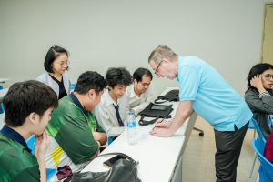 คณะเทคโนโลยีสารสนเทศ จัดโครงการพัฒนาทักษะภาษาอังกฤษ พูดให้ปัง ฟังให้เป็น เตรียมความพร้อมนักศึกษาสู่ยุคดิจิทัล