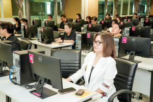 มรภ.เทพสตรี จัดอบรมการใช้เครื่องมือ AI กับการพัฒนาผลงานทางวิชาการ มุ่งยกระดับคณาจารย์สู่การจัดการศึกษาเพื่อพัฒนาท้องถิ่นที่ยั่งยืน