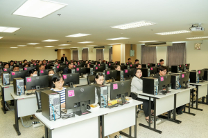 มรภ.เทพสตรี จัดอบรมการใช้เครื่องมือ AI กับการพัฒนาผลงานทางวิชาการ มุ่งยกระดับคณาจารย์สู่การจัดการศึกษาเพื่อพัฒนาท้องถิ่นที่ยั่งยืน