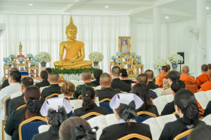 มรภ.เทพสตรี ร่วมพิธีสวดพระพุทธมนต์และเจริญจิตภาวนา อุทิศถวายพระราชกุศลแด่ สมเด็จพระนางเจ้าสิริกิติ์ พระบรมราชินีนาถ พระบรมราชชนนีพันปีหลวง ประจำเดือนมีนาคม พ.ศ. 2569