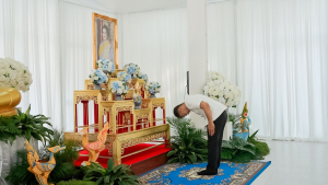 มรภ.เทพสตรี ร่วมพิธีสวดพระพุทธมนต์และเจริญจิตภาวนา อุทิศถวายพระราชกุศลแด่ สมเด็จพระนางเจ้าสิริกิติ์ พระบรมราชินีนาถ พระบรมราชชนนีพันปีหลวง ประจำเดือนมีนาคม พ.ศ. 2569