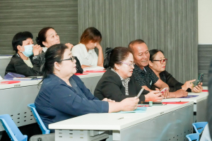 คณะเทคโนโลยีสารสนเทศ เปิดโครงการ เสริมเกราะดิจิทัล ป้องกันภัยออนไลน์ มุ่งสร้างทักษะความปลอดภัยทางเทคโนโลยีแก่เครือข่าย อสม.