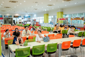 มรภ.เทพสตรี ผนึกกำลัง อาจารย์แห้ว จัดดูดวงการกุศล ยอดบริจาคพุ่งกว่า 2 แสนบาท! หนุ่ม กะลา - จ๊ะโอ๋ ร่วมปันน้ำใจมอบทุนการศึกษา 1 แสนบาท