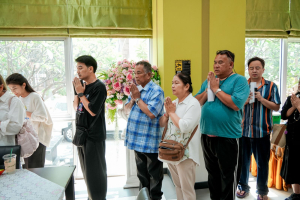 มรภ.เทพสตรี ผนึกกำลัง อาจารย์แห้ว จัดดูดวงการกุศล ยอดบริจาคพุ่งกว่า 2 แสนบาท! หนุ่ม กะลา - จ๊ะโอ๋ ร่วมปันน้ำใจมอบทุนการศึกษา 1 แสนบาท