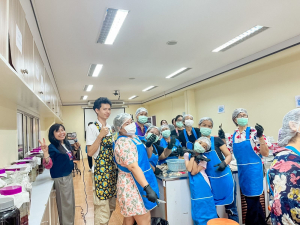 คณะวิทยาศาสตร์ฯ ขยายผลงานวิจัยสู่ชุมชน จัดอบรมแปรรูปสินค้าเกษตรปลอดภัย ชูเมนู ปลาส้มเสริมข้าวแดง และปลาส้มฟักเสริมข้าวแดง ยกระดับเศรษฐกิจฐานราก