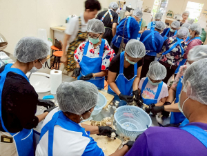 คณะวิทยาศาสตร์ฯ ขยายผลงานวิจัยสู่ชุมชน จัดอบรมแปรรูปสินค้าเกษตรปลอดภัย ชูเมนู ปลาส้มเสริมข้าวแดง และปลาส้มฟักเสริมข้าวแดง ยกระดับเศรษฐกิจฐานราก