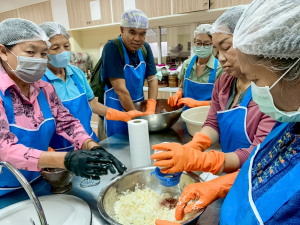 คณะวิทยาศาสตร์ฯ ขยายผลงานวิจัยสู่ชุมชน จัดอบรมแปรรูปสินค้าเกษตรปลอดภัย ชูเมนู ปลาส้มเสริมข้าวแดง และปลาส้มฟักเสริมข้าวแดง ยกระดับเศรษฐกิจฐานราก