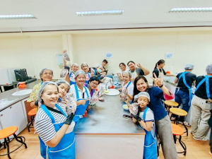 คณะวิทยาศาสตร์ฯ ขยายผลงานวิจัยสู่ชุมชน จัดอบรมแปรรูปสินค้าเกษตรปลอดภัย ชูเมนู ปลาส้มเสริมข้าวแดง และปลาส้มฟักเสริมข้าวแดง ยกระดับเศรษฐกิจฐานราก