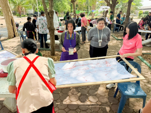 คณะมนุษยศาสตร์ฯ จัดอบรมการสร้างสรรค์ผ้าบาติกและผ้ามัดย้อม เสริมสร้างสุขภาวะและศักยภาพผู้สูงอายุอย่างยั่งยืน