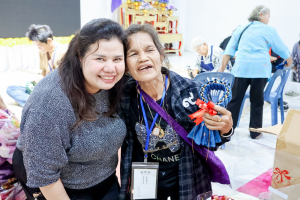 คณะมนุษยศาสตร์ฯ จัดอบรมการสร้างสรรค์ผ้าบาติกและผ้ามัดย้อม เสริมสร้างสุขภาวะและศักยภาพผู้สูงอายุอย่างยั่งยืน