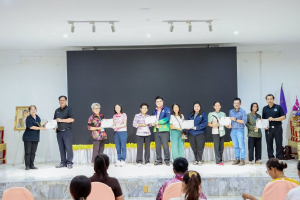 คณะมนุษยศาสตร์ฯ จัดอบรมการสร้างสรรค์ผ้าบาติกและผ้ามัดย้อม เสริมสร้างสุขภาวะและศักยภาพผู้สูงอายุอย่างยั่งยืน